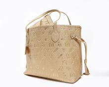 Load image into Gallery viewer, ESSENTIALS TOTE