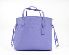 Load image into Gallery viewer, ESSENTIALS TOTE